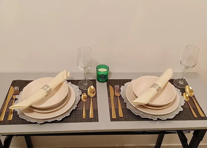 Apartahotel Goldyrich Staycation Place-urban Deca Tower Cubao