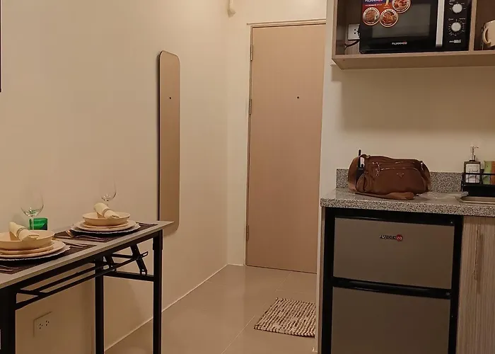 Apartahotel Goldyrich Staycation Place-urban Deca Tower Cubao 3*