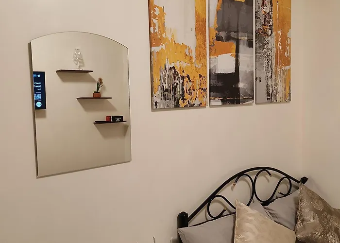 Goldyrich Staycation Place-urban Deca Tower Cubao Apartahotel 3*