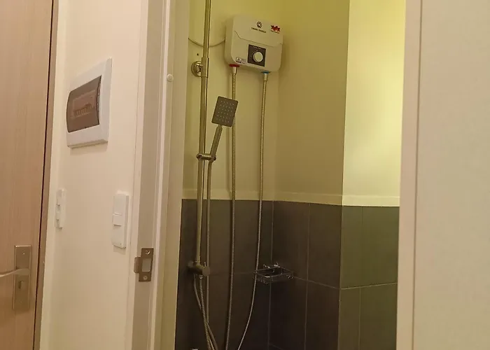 Goldyrich Staycation Place-urban Deca Tower Cubao Apartahotel